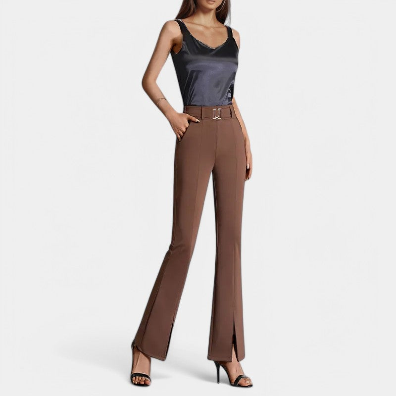 Gleame.-Broeken-Gleame Flared Broek - Luxe en speels voor een trendy uitstraling