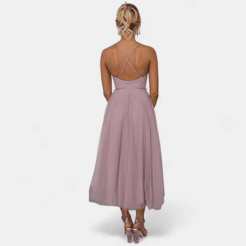 Gleame.-Gleame Jurk - Mouwloze mesh maxi-jurk met spaghetti bandjes en getailleerd lijfje