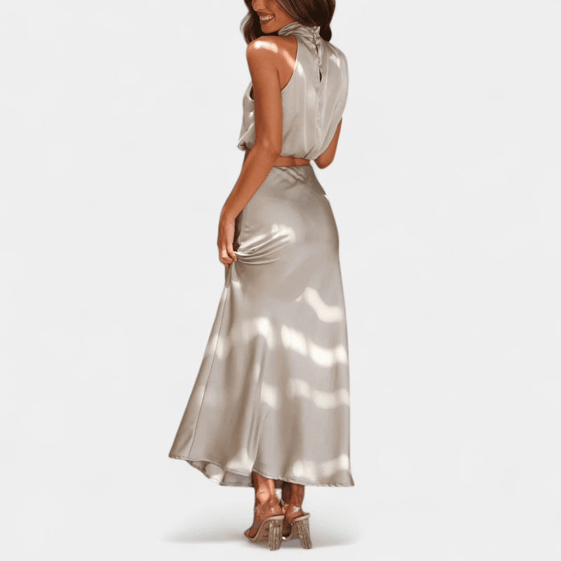 Gleame.-Gleame Set - Satijnen 2-delige set met crop top en lange A-lijn rok voor een elegante look