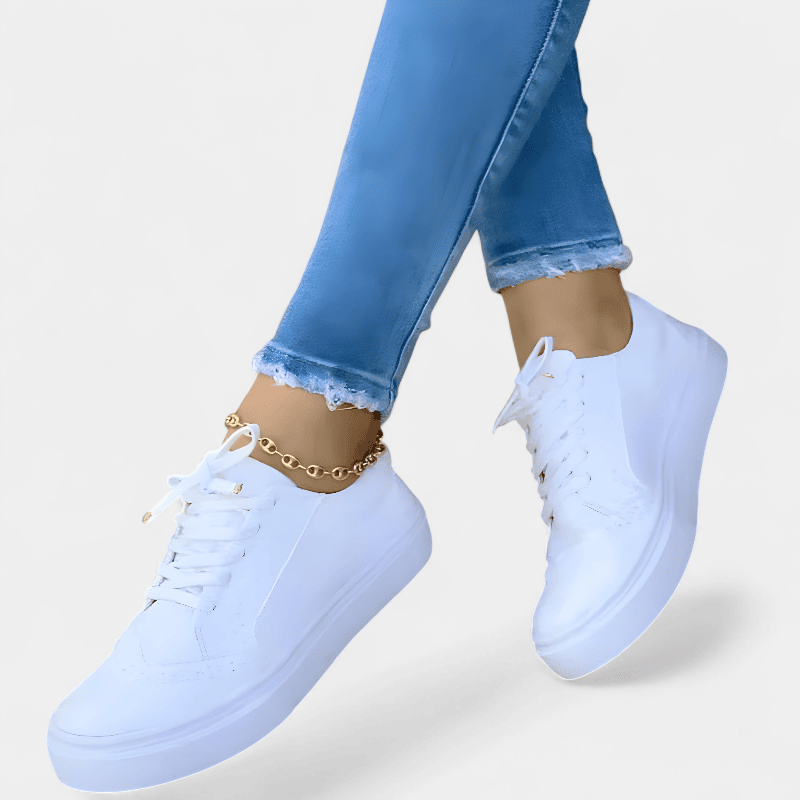 Gleame.-Gleame Sneakers - Leren platform sneakers met vetersluiting en comfortabele ronde neus