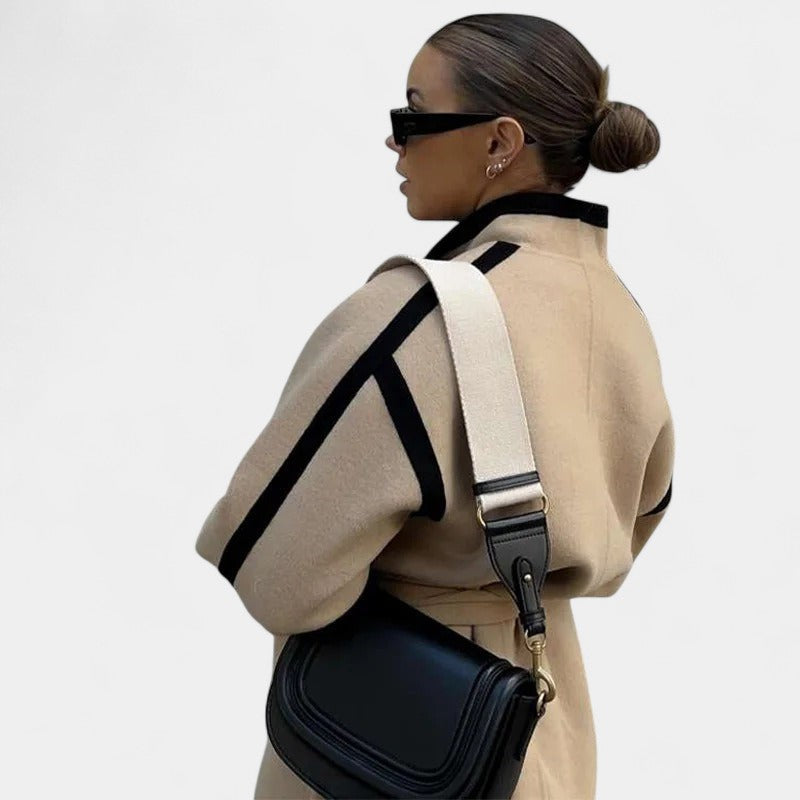 Gleame.-Jassen-Gleame Damesblazer - Modieuze damesblazer met ceintuur en grafisch dessin