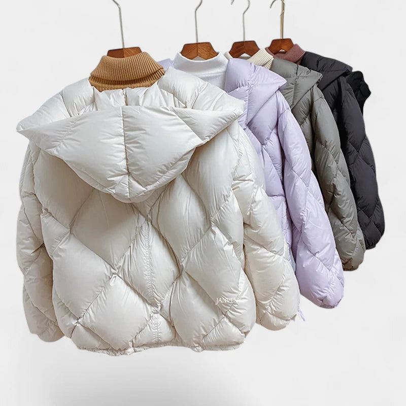 Gleame.-Jassen-Gleame Winterjas – Korte gewatteerde damesjas met losse pasvorm en knoopsluiting