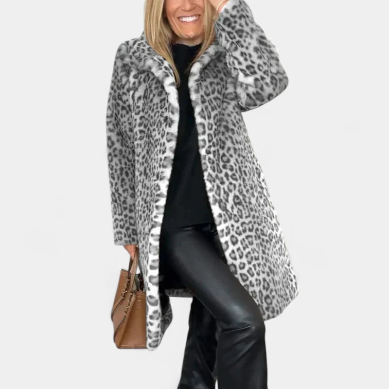 Gleame.-Jassen-Gleame Winterjas – Lange damesjas met luipaardprint en zachte voering