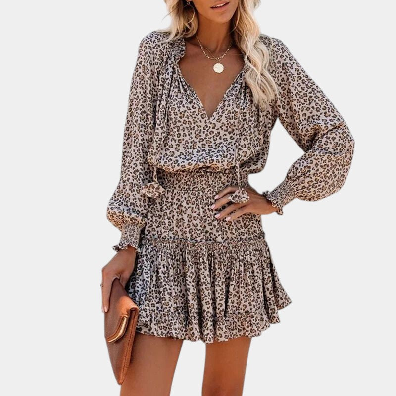 Gleame.-Jurken & Jumpsuits-Gleame Jurk - Chic jurk in leopard design met elegante snit