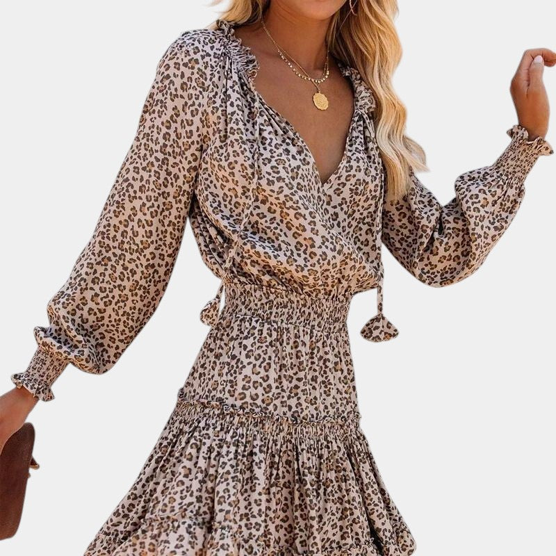Gleame.-Jurken & Jumpsuits-Gleame Jurk - Chic jurk in leopard design met elegante snit