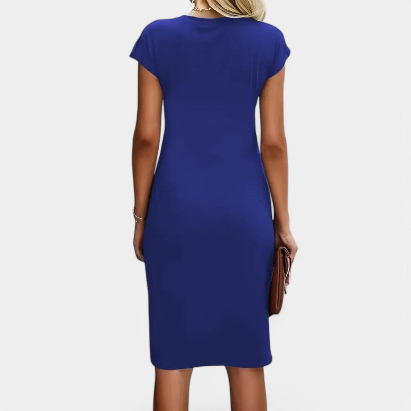 Gleame.-Jurken & Jumpsuits-Gleame Jurk - Elegante jurk met korte mouwen en geplooide taille