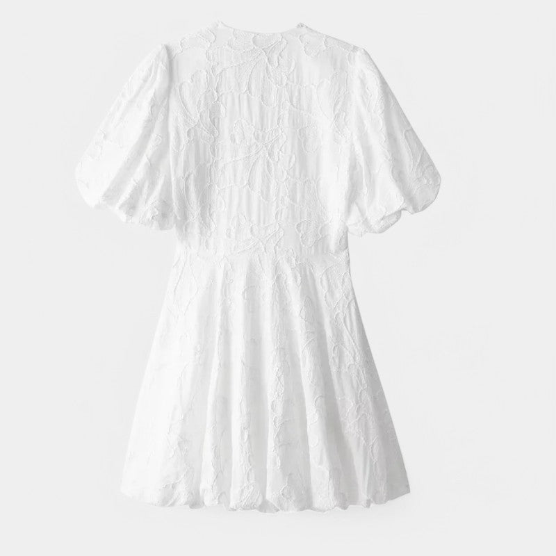 Gleame.-Jurken & Jumpsuits-Gleame Jurk - Elegante witte jurk met korte mouwen