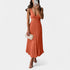 Gleame.-Jurken & Jumpsuits-Gleame Jurk - Maxi jurk met V-hals, plissérok en uitsnijdingen