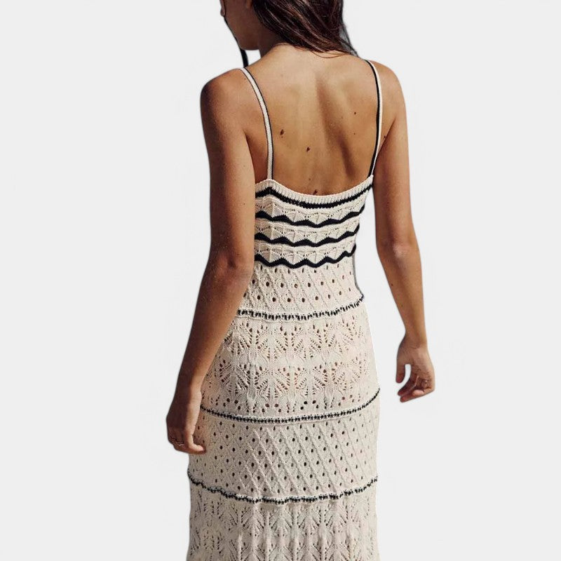 Gleame.-Jurken & Jumpsuits-Gleame Jurk - Mouwenloze V-hals jurk met hoge taille