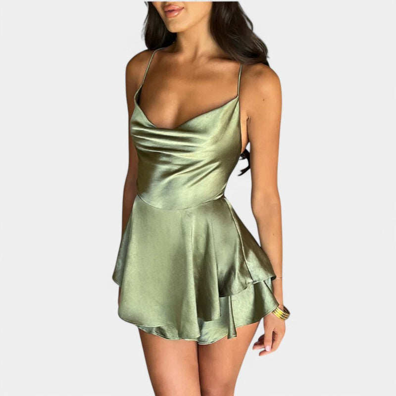 Gleame.-Jurken & Jumpsuits-Gleame Jurk - Sexy backless jurk met spaghetti bandjes en ruffles