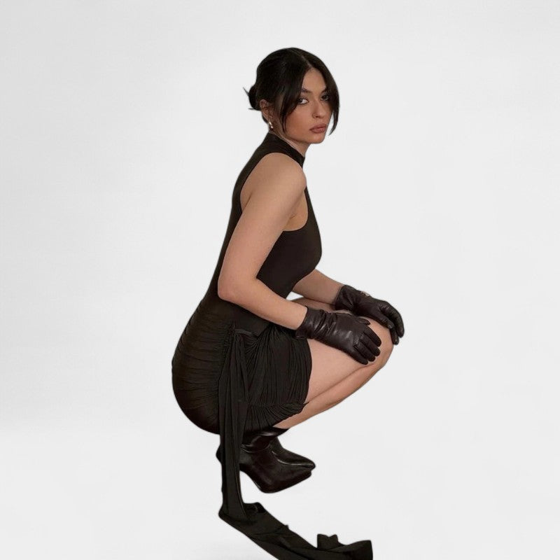 Gleame.-Jurken & Jumpsuits-Gleame Jurk - Strakke turtleneck mini dress zonder mouwen