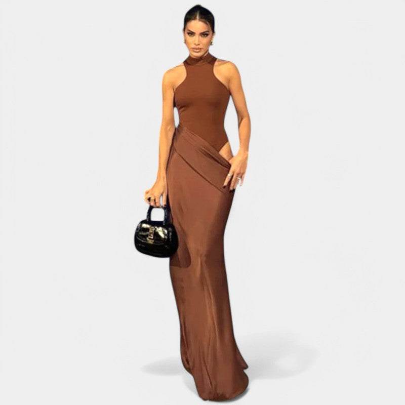 Gleame.-Jurken & Jumpsuits-Gleame Maxi-jurk - Sexy satijnen jurk met hoge taille