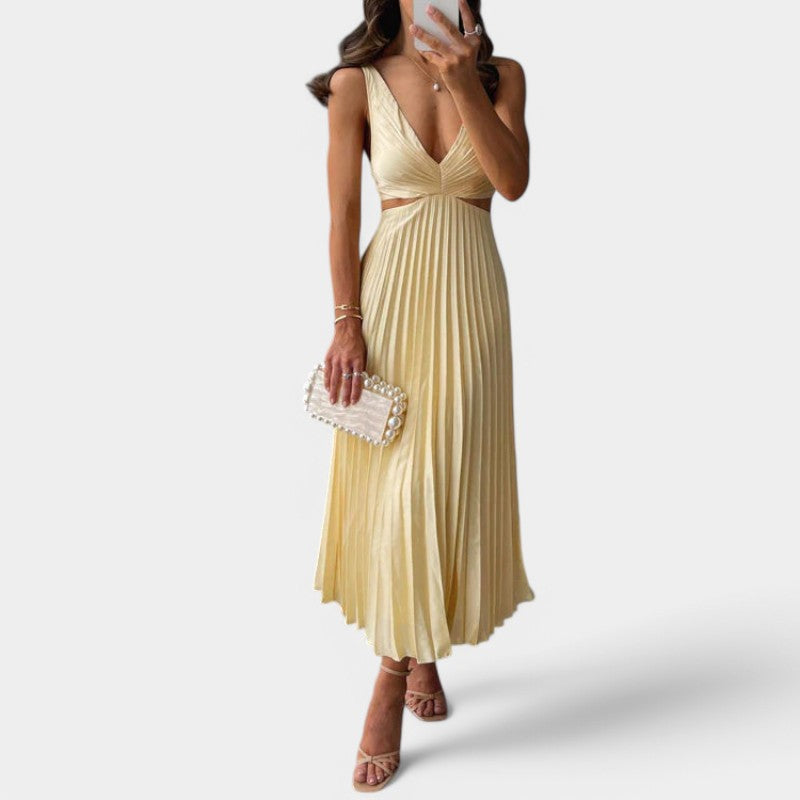 Gleame.-Jurken & Jumpsuits-Gleame jurk - Elegante plissé satijnen jurk voor vrouwen