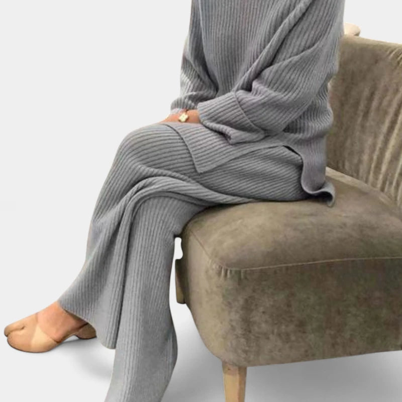 Gleame.-Outfit set-Gleame Set – Casual gebreide damestrui met bijpassende broek