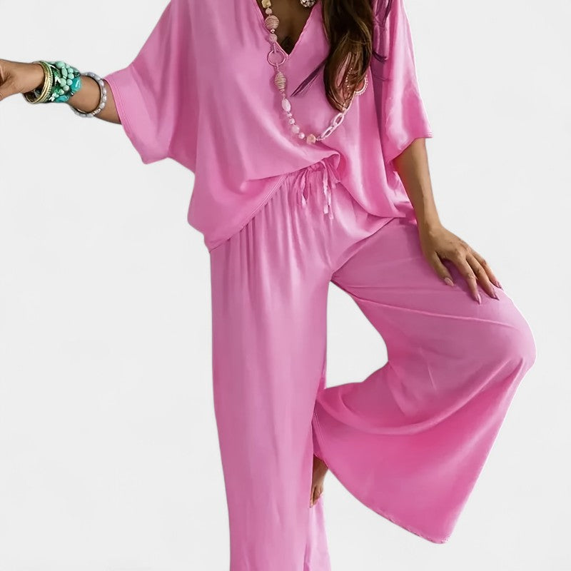 Gleame.-Outfit sets-Gleame Outfitset - Casual set met half mouw V-hals top en wijde broek