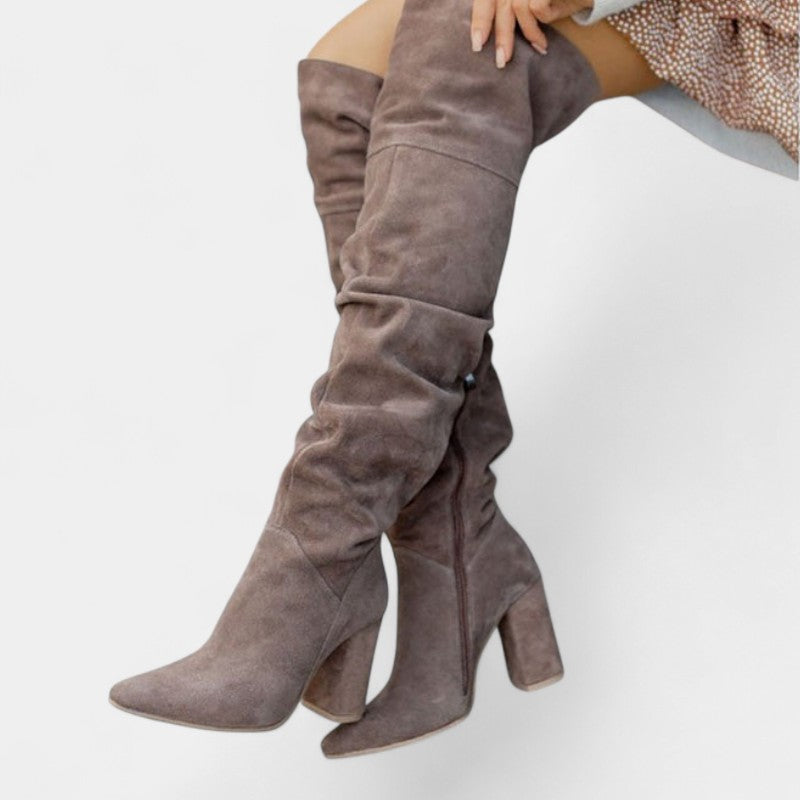 Gleame.-Schoenen-Gleame Dameslaarzen - Kniehoge laarzen met hoge hak en geplooid effect