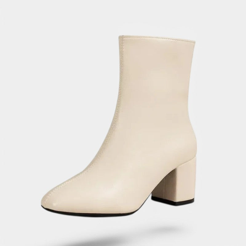 Gleame.-Schoenen-Gleame Enkellaarsjes - Witte laarsjes met zijrits en midheel