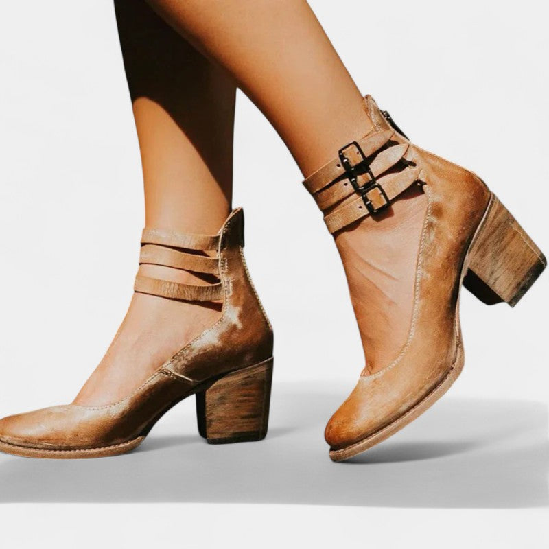 Gleame.-Schoenen-Gleame Hakken - Elegante dames pumps met enkelbandje