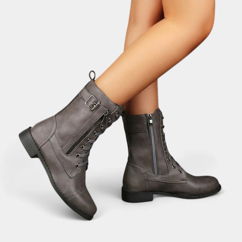 Gleame.-Schoenen-Gleame Mid-calf boots - Lederen veterschoenen met zijrits en gespsluiting voor dames