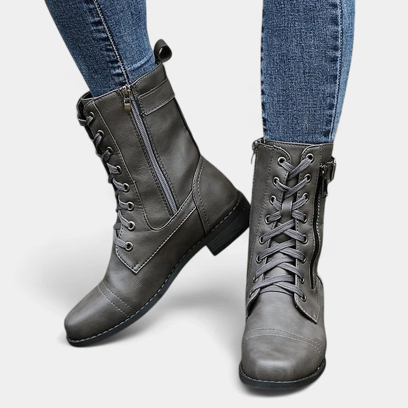Gleame.-Schoenen-Gleame Mid-calf boots - Lederen veterschoenen met zijrits en gespsluiting voor dames