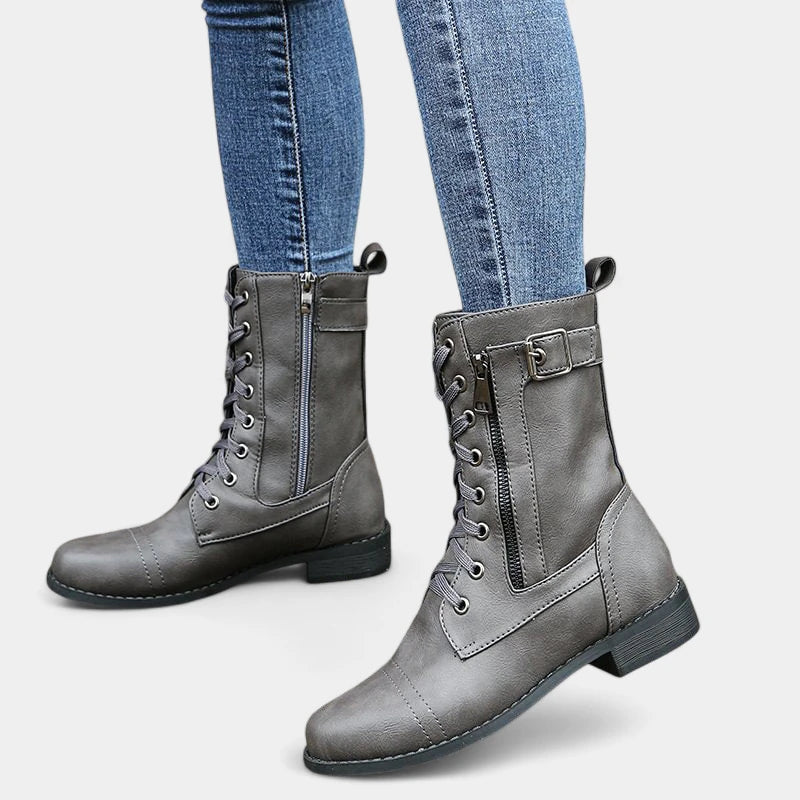 Gleame.-Schoenen-Gleame Mid-calf boots - Lederen veterschoenen met zijrits en gespsluiting voor dames