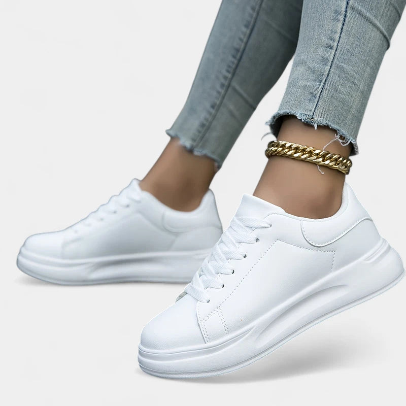 Gleame.-Schoenen-Gleame Sneakers – Casual damessneakers van kunstleer met comfortabel voetbed