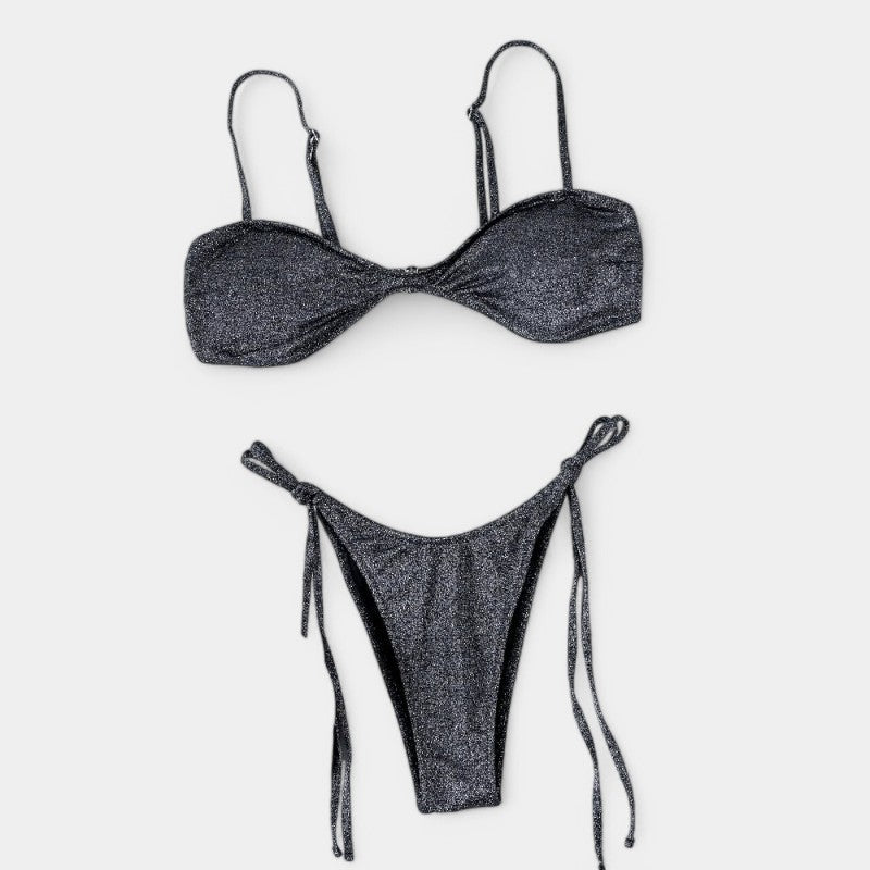 Gleame.-Swimwear-Gleame bikini set - Shiny bikini set met triangle bandage stijl