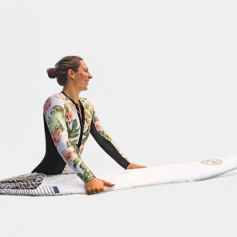 Gleame.-Swimwear-Gleame Surfing Bodysuit - Uniek en cool surfoutfit voor vrouwen