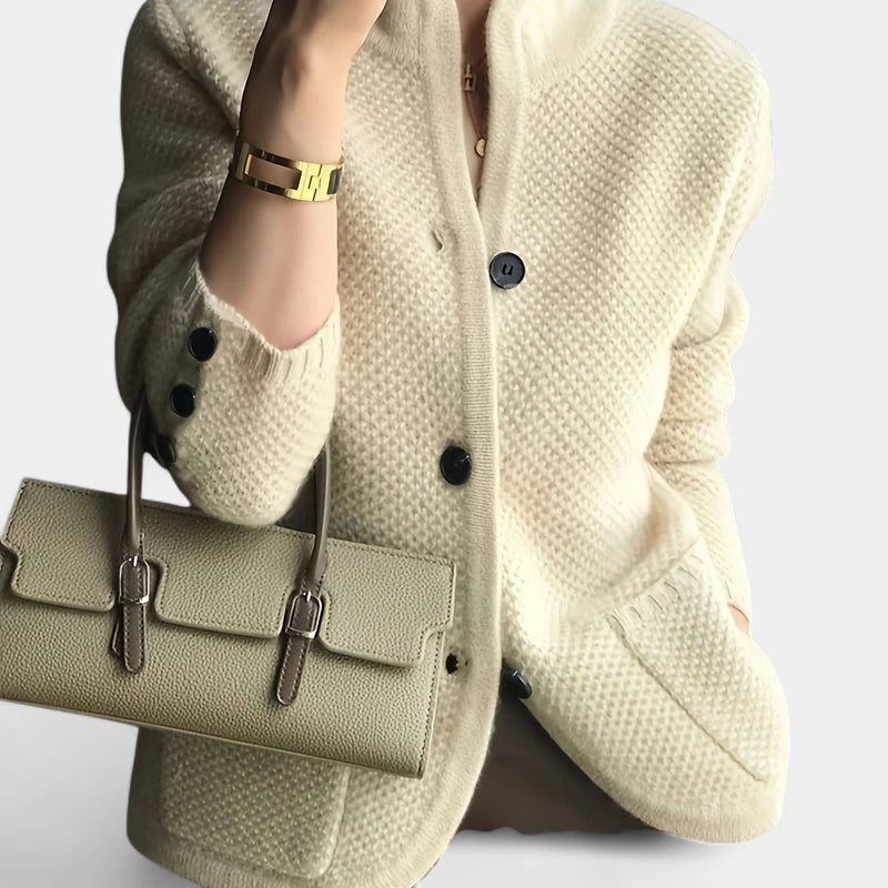 Gleame.-Truien & Vesten-Gleame Damesvest - Gebreid vest met knoopsluiting en lange mouwen