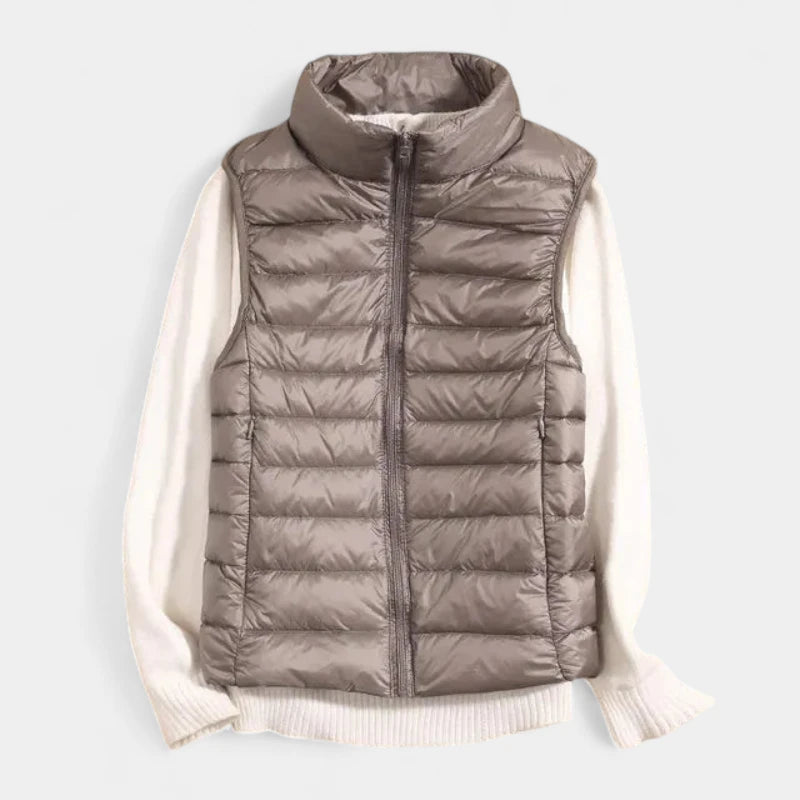 Gleame.-Truien & Vesten-Gleame Damesvest - Mouwloze warme en lichte gewatteerde vest voor de herfst