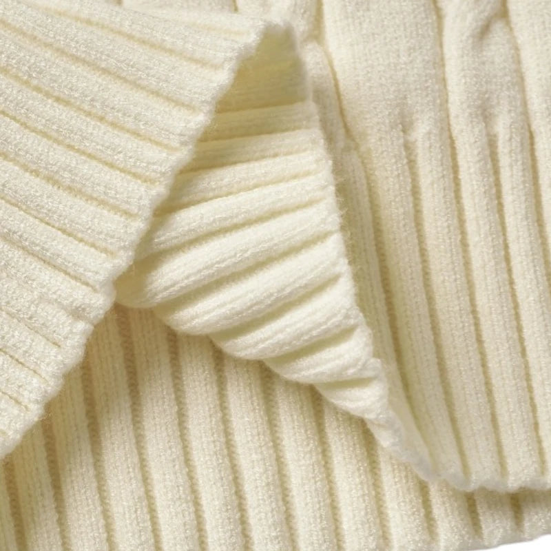 Gleame.-Truien & Vesten-Gleame Trui - Elegante V-hals trui met lange mouwen en fijn gebreid materiaal