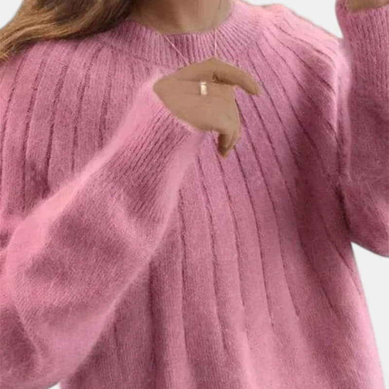 Gleame.-Truien & Vesten-Gleame Trui – Zachte gebreide damestrui van kasjmier met pluizige afwerking