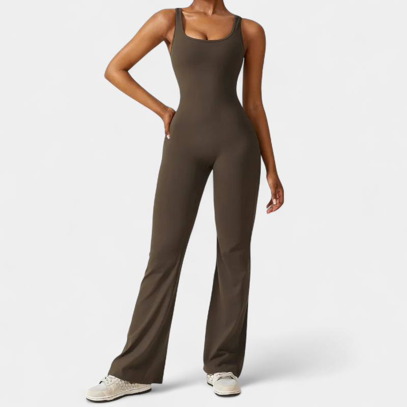 Gleame.-jumpsuit-Gleame Jumpsuit - Strakke flared pants jumpsuit met v-back voor dames
