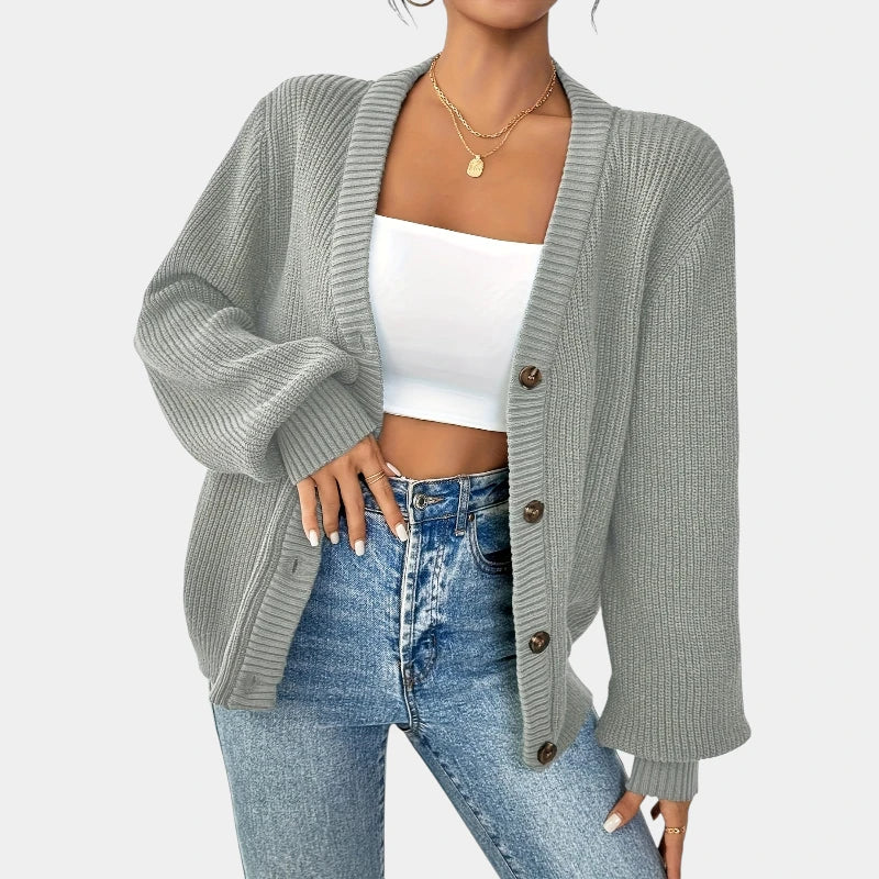 Gleame.-Truien & Vesten-Gleame Cardigan - Elegante gebreide cardigan met knopen en V-hals