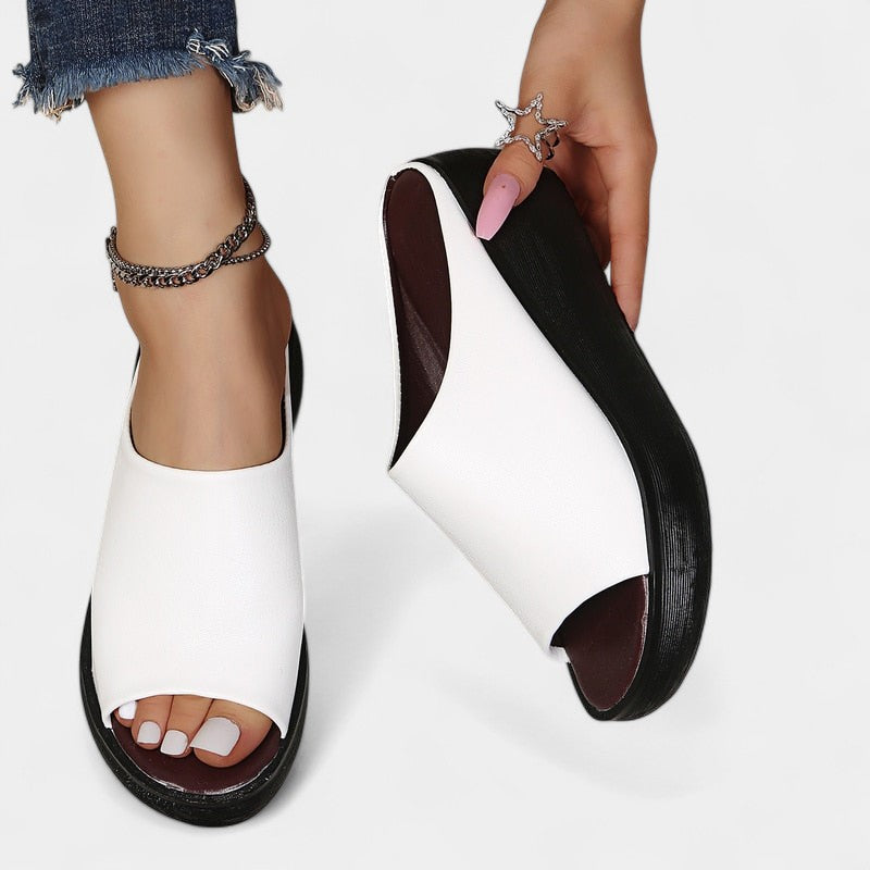 Gleame.-Schoenen-Gleame Slippers - Casual leren slippers voor dames