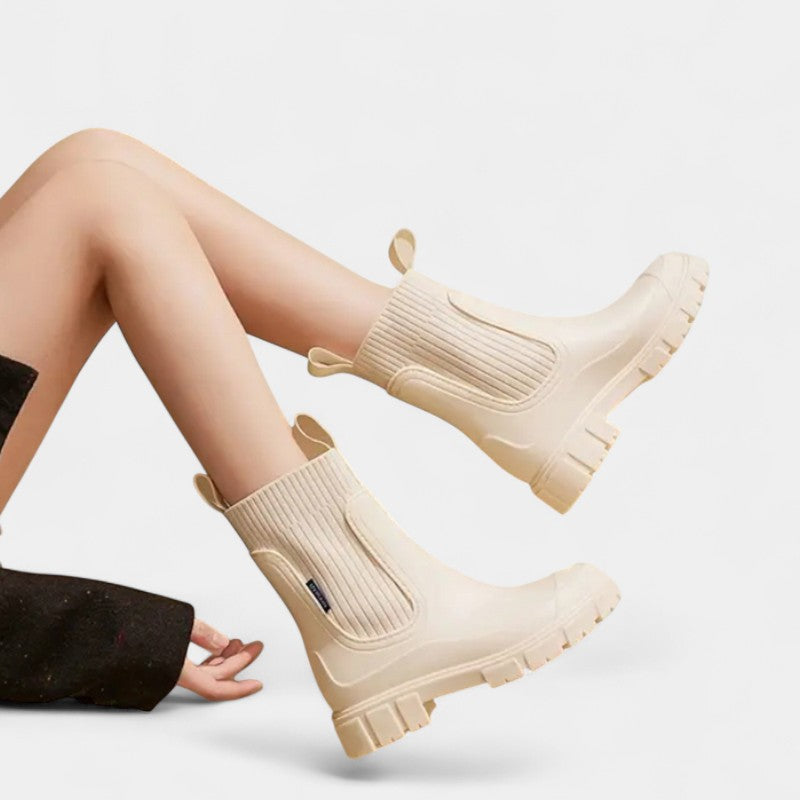 Gleame.-Enkellaarzen-Gleame | Dames enkellaarzen van rubber met ribgebreide schacht