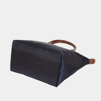 Gleame Handbag – Elegant and spacious women's handbag for everyday use