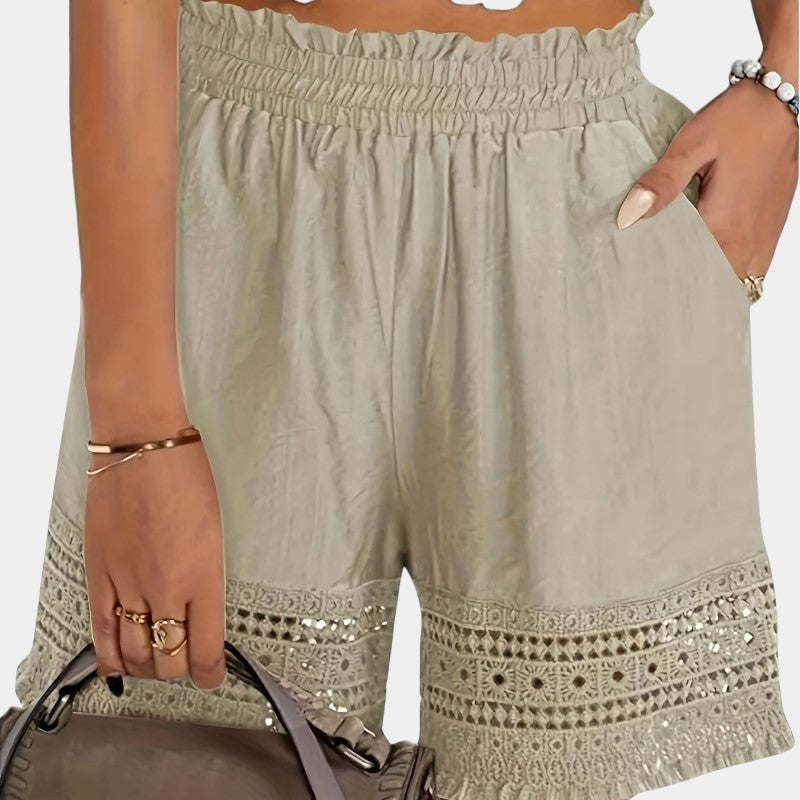 Gleame.-Gleame Short - Dames paperbag korte broek met kant en schuine zakken