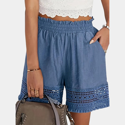 Gleame.-Gleame Short - Dames paperbag korte broek met kant en schuine zakken