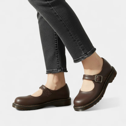 Gleame.-Instapschoen-Gleame | Dames Instapschoenen van Leer met Gespband en Platte Zool