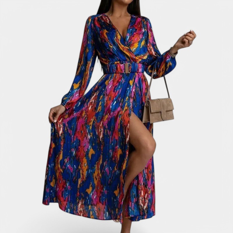 Gleame.-Jurken & Jumpsuits-Gleame Jurk - Diepe V-hals lange mouw met hoge split en riem