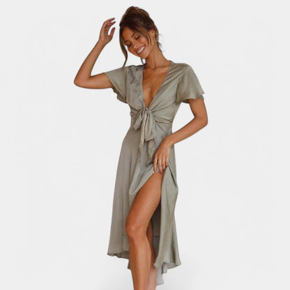 Gleame.-Jurken &amp; Jumpsuits-Gleame Jurk - Elegante jurk met korte puffmouwen en V-hals