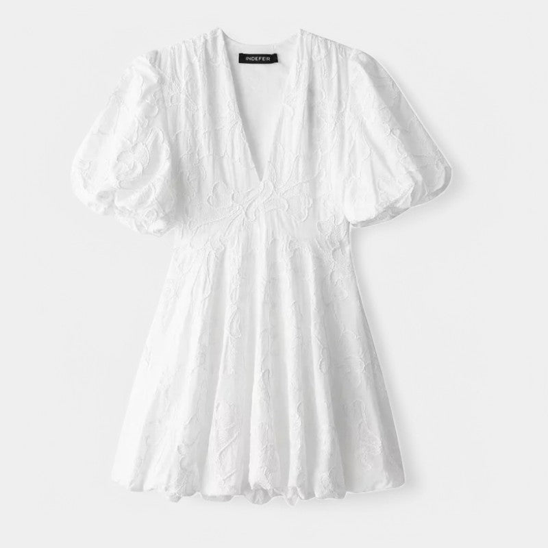 Gleame.-Jurken &amp; Jumpsuits-Gleame Jurk - Elegante witte jurk met korte mouwen