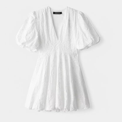 Gleame.-Jurken &amp; Jumpsuits-Gleame Jurk - Elegante witte jurk met korte mouwen