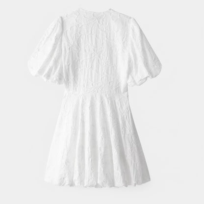 Gleame.-Jurken &amp; Jumpsuits-Gleame Jurk - Elegante witte jurk met korte mouwen