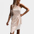 Gleame.-Jurken & Jumpsuits-Gleame Jurk - One shoulder zomerjurk met tailleband