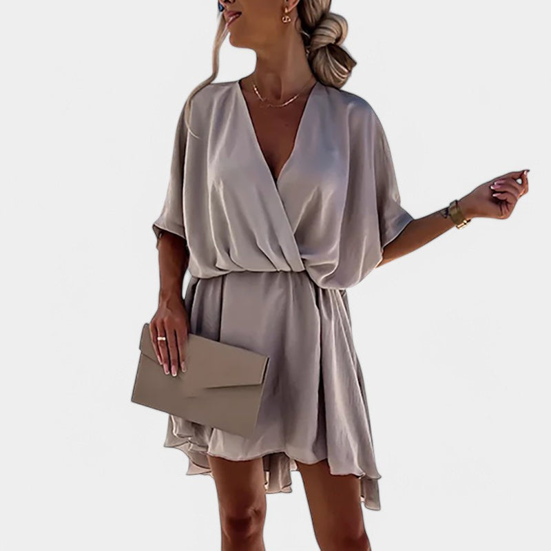 Gleame.-Jurken &amp; Jumpsuits-Gleame Jurk - Stijlvolle soepelvallende jurk met V-hals