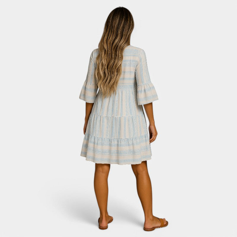 Gleame.-Jurken &amp; Jumpsuits-Gleame Jurk - Vriendelijke ruffle mini jurk met V-hals en strepen