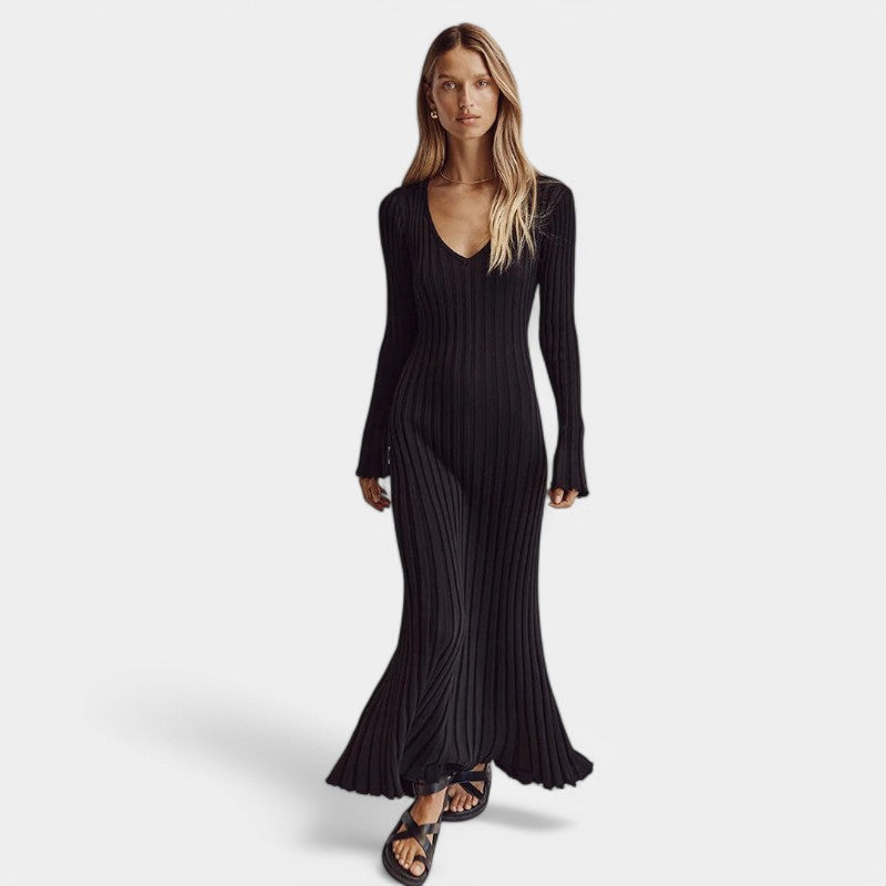 Gleame.-Jurken & Jumpsuits-Gleame Maxi Dress - Elegant ribgebreide jurk met lange mouwen