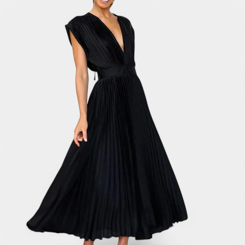 Gleame.-Jurken &amp; Jumpsuits-Gleame Maxi-jurk - Geplooide maxi-jurk met V-hals voor elegante stijlen